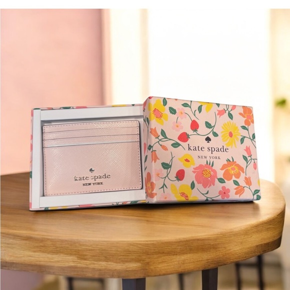 Kate Spade rose Pink Card Holder new - Picture 1 of 2